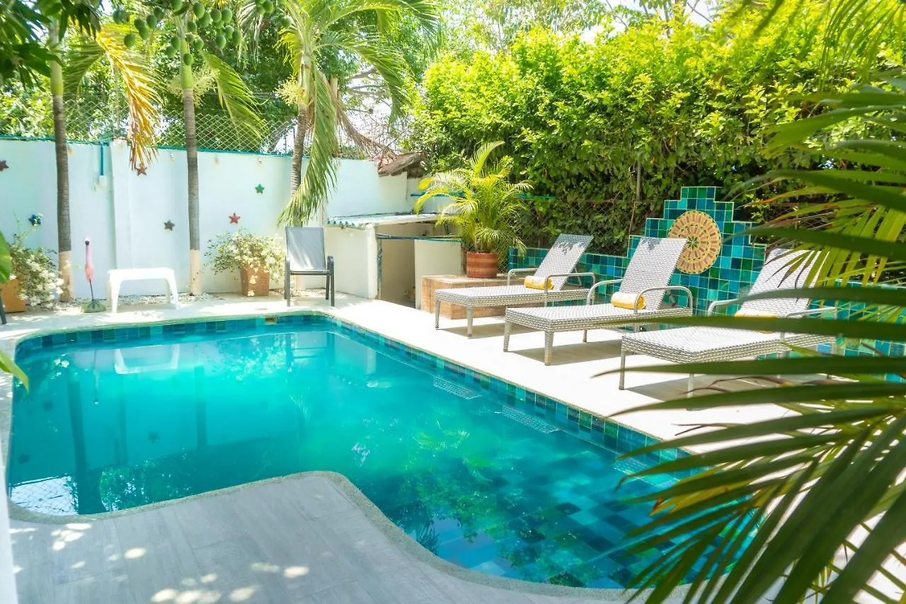 Hostal Boutique Casa Bonita contacts